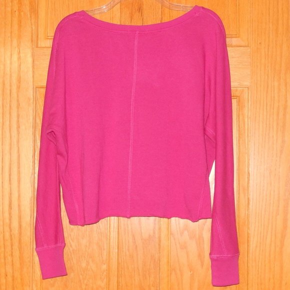 New Aeropostale Top Small Pink Animal Print Long Sleeve Knit Top NWT - Picture 2 of 4